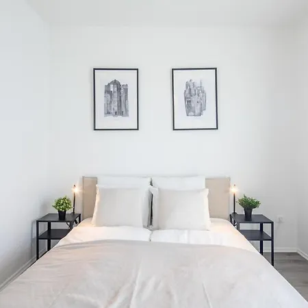 Charming New * Budapest